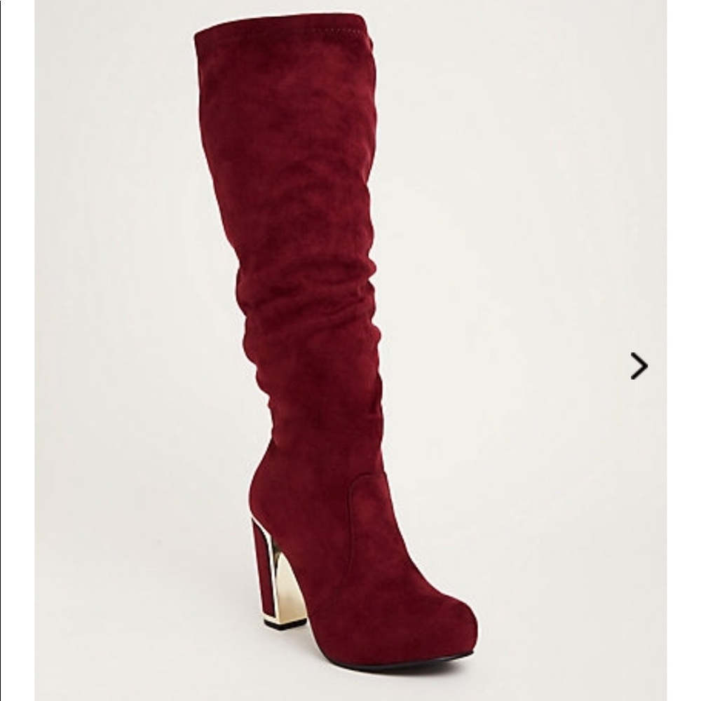 Torrid Burgundy suede boots 💄